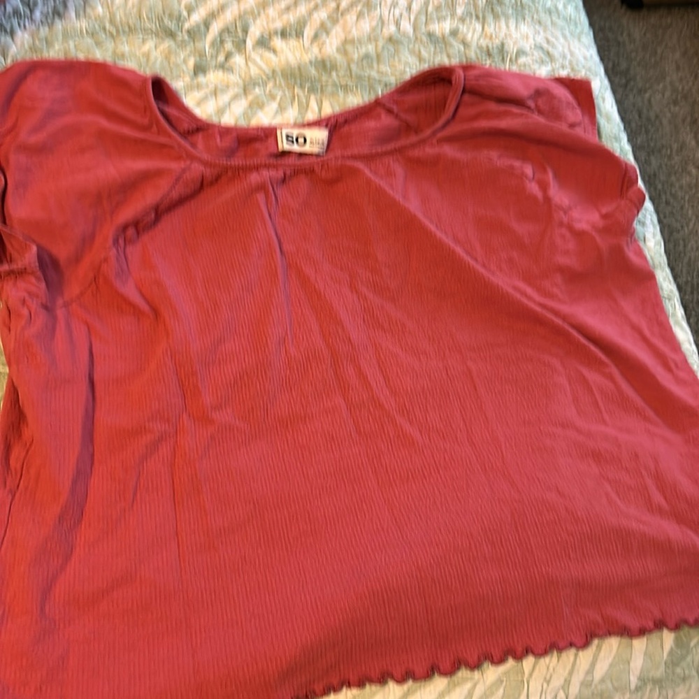 Girls top size 14/16 gently worn